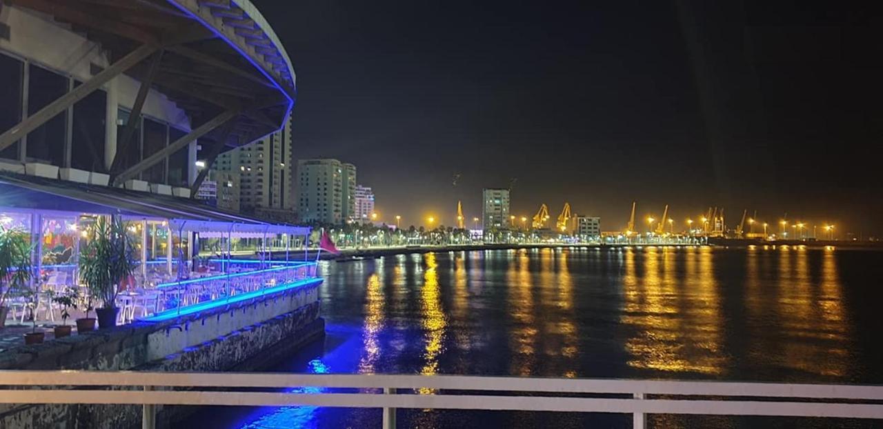 Beautiful Apartment At Port Side! Durrës Kültér fotó